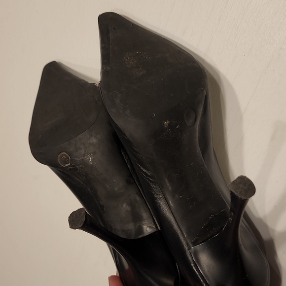 BCBG Gorgeous Pointed Toe Heels - Picture 7 of 10